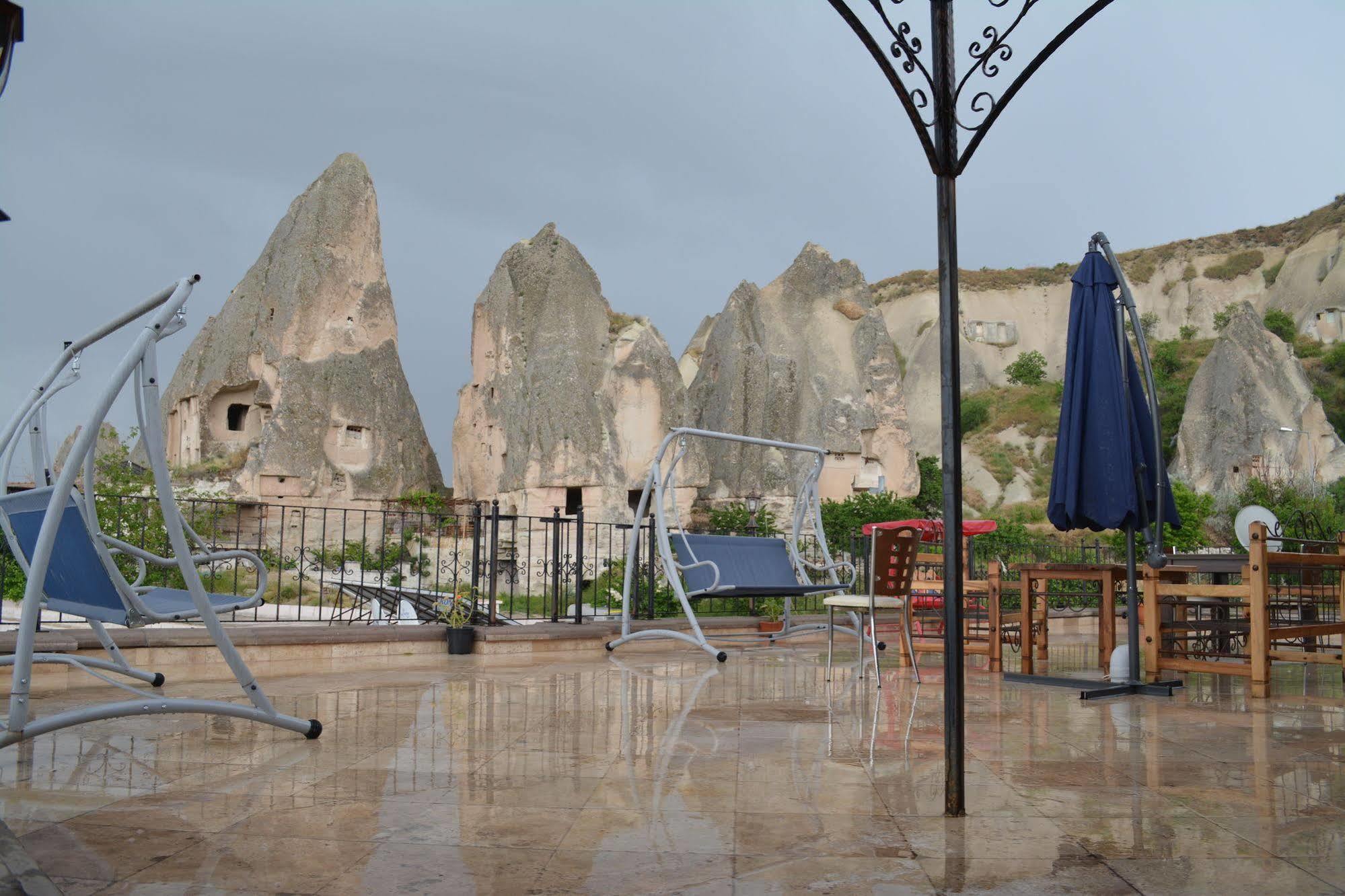 Cappadocia Stone Palace Göreme Luaran gambar