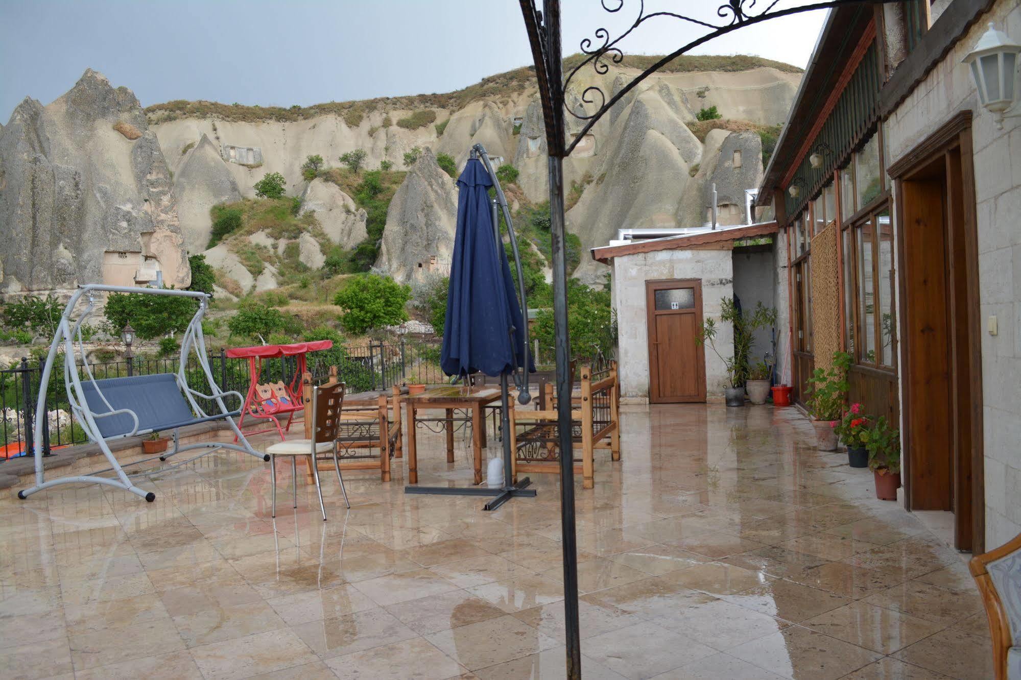 Cappadocia Stone Palace Göreme Luaran gambar